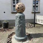Kunstwerk Semmelsegen Anröchter Grünstein und Bronze